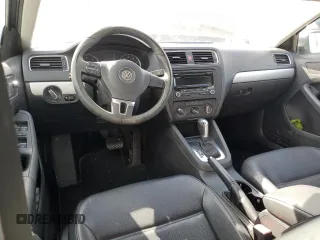2013 Volkswagen Jetta SE with VIN 3VWDP7AJ8DM360372, listed as a Copart auction lot 51796725 with 66,981 mi miles and Non repairable. Bid and sale history available at DreamBid. Image 8.