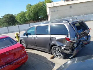 2018 Toyota Sienna XLE Auto Access Seat with VIN 5TDYZ3DC9JS910954, listed as a IAAI auction lot 42508405 with 90,029 mi miles and . Bid and sale history available at DreamBid. Image 15.