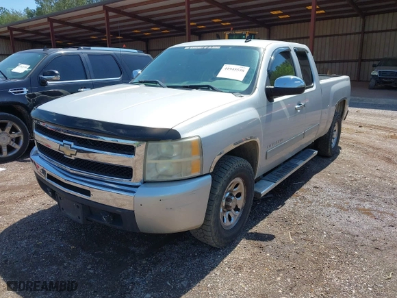 2011 Chevrolet Silverado 1500 LS with VIN 1GCRCREA5BZ392038, listed as a IAAI auction lot 41945558 with 1 mi miles. Bid and sale history available at carsss.com. Image 15.