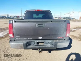 2010 GMC Sierra 1500 SLE z VIN 3GTRKVE37AG102958, wystawiony jako IAAI lot #41366917 z przebiegiem 212 094 mil mil oraz . Historia ofert i sprzedaży dostępna na DreamBid. Obrazek 17.
