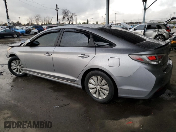 2016 Hyundai Sonata Hybrid SE with VIN KMHE24L17GA023593, listed as a Copart auction lot 39782034 with 79,575 mi miles. Bid and sale history available at carsss.com. Image 2.