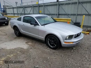 2007 Ford Mustang Deluxe with VIN 1ZVHT80N475367580, listed as a Copart auction lot 49649805 with 114,869 mi miles and Salvage Title. Bid and sale history available at carsss.com. Image 4.