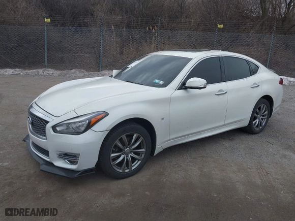 2016 Infiniti Q70 with VIN JN1BY1AR8GM270331, listed as a IAAI auction lot 41497630 with 93,922 mi miles. Bid and sale history available at carsss.com. Image 17.