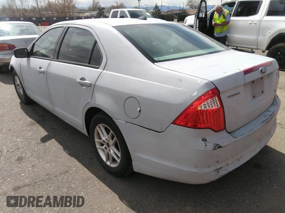 2010 Ford Fusion S with VIN 3FAHP0GA8AR108502, listed as a IAAI auction lot 41904920 with 1 mi miles. Bid and sale history available at carsss.com. Image 3.