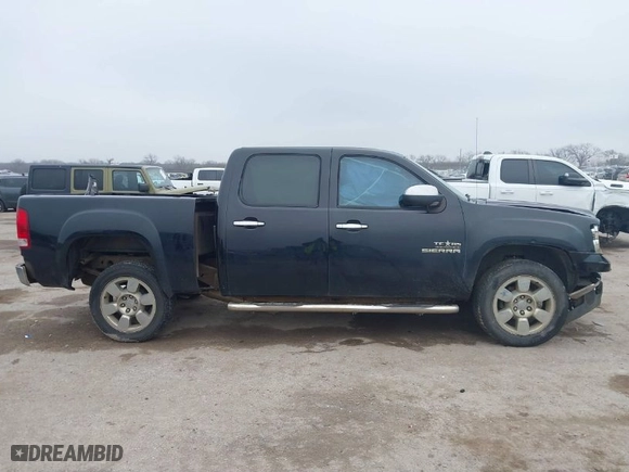 2011 GMC Sierra 1500 SLE with VIN 3GTP1VE05BG399018, listed as a IAAI auction lot 41513516 with 181,834 mi miles. Bid and sale history available at carsss.com. Image 13.