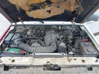 1994 Ford Explorer z VIN 1FMCU24X6RUD62453, wystawiony jako IAAI lot #42505102 z przebiegiem 196 888 mil mil oraz . Historia ofert i sprzedaży dostępna na DreamBid. Obrazek 10.