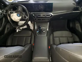2022 BMW i4 eDrive40 z VIN WBY73AW0XNFM42466, wystawiony jako Copart lot #87421194 z przebiegiem Nie podano mil oraz Szkoda całkowita • Salvage title. Historia ofert i sprzedaży dostępna na DreamBid. Obrazek 8.