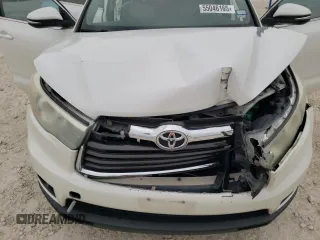 2016 Toyota Highlander LE Plus with VIN 5TDZKRFH1GS154193, listed as a Copart auction lot 55046165 with 102,314 mi miles and Salvage title. Bid and sale history available at DreamBid. Image 12.