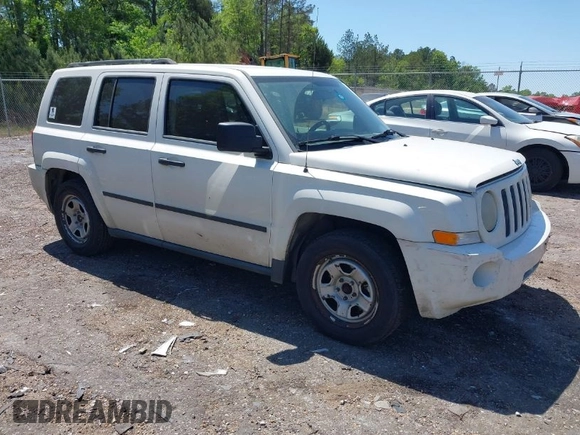 2008 Jeep Patriot Sport with VIN 1J8FT28W48D654244, listed as a IAAI auction lot 42035691 with 231,716 mi miles. Bid and sale history available at carsss.com. Image 1.
