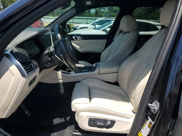 2019 BMW X5 xDrive40i with VIN 5UXCR6C52KLL06923, listed as a Copart auction lot 60109655 with 90,374 mi miles and Salvage title. Bid and sale history available at DreamBid. Image 7.