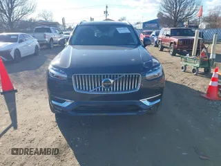 2022 Volvo XC90 Inscription z VIN YV4A22PL3N1812675, wystawiony jako IAAI lot #41695426 z przebiegiem 22 322 mil mil oraz . Historia ofert i sprzedaży dostępna na DreamBid. Obrazek 12.