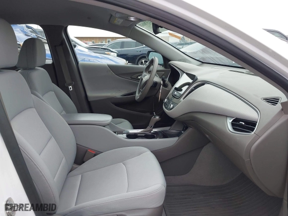 2020 Chevrolet Malibu LS with VIN 1G1ZC5ST9LF132915, listed as a IAAI auction lot 41570162 with 52,382 mi miles. Bid and sale history available at carsss.com. Image 5.