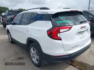 2022 GMC Terrain SLE z VIN 3GKALMEV7NL301774, wystawiony jako IAAI lot #42734720 z przebiegiem 48 012 mil mil oraz . Historia ofert i sprzedaży dostępna na DreamBid. Obrazek 3.