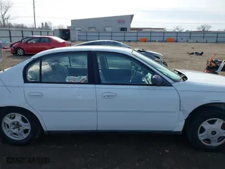 2002 Chevrolet Malibu with VIN 1G1ND52J82M502580, listed as a IAAI auction lot 41231051 with 202,050 mi miles. Bid and sale history available at carsss.com. Image 14.