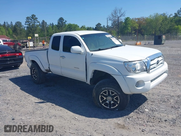 2007 Toyota Tacoma PreRunner with VIN 5TETU62N47Z425485, listed as a IAAI auction lot 42017517 with 209,850 mi miles. Bid and sale history available at carsss.com. Image 1.