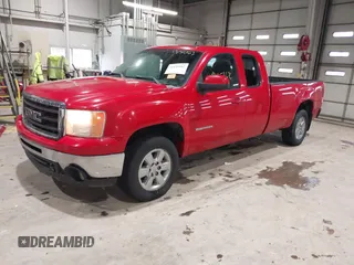 2010 GMC Sierra 1500 with VIN 1GTSKWE04AZ293560, listed as a IAAI auction lot 41435162 with 54,465 mi miles and . Bid and sale history available at DreamBid. Image 2.