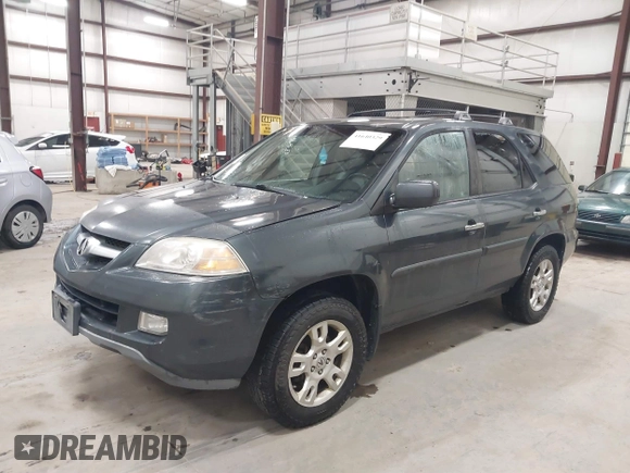 2005 Acura MDX Touring with VIN 2HNYD18905H546598, listed as a IAAI auction lot 41640329 with 271,101 mi miles. Bid and sale history available at carsss.com. Image 2.