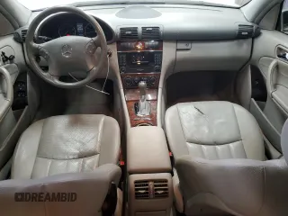 2006 Mercedes-Benz C 280 Luxury with VIN WDBRF54HX6A825189, listed as a Copart auction lot 81903084 with 231,894 mi miles and Salvage Title. Bid and sale history available at DreamBid. Image 8.