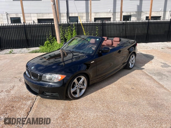 2010 BMW 1 Series 135i with VIN WBAUN9C51AVK41985, listed as a Copart auction lot 85383524 with 111,260 mi miles and Clean Title. Bid and sale history available at carsss.com. Image 2.