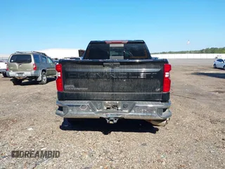 2020 Chevrolet Silverado 1500 LT with VIN 3GCPWCED2LG412902, listed as a IAAI auction lot 40823405 with 98,359 mi miles. Bid and sale history available at carsss.com. Image 17.