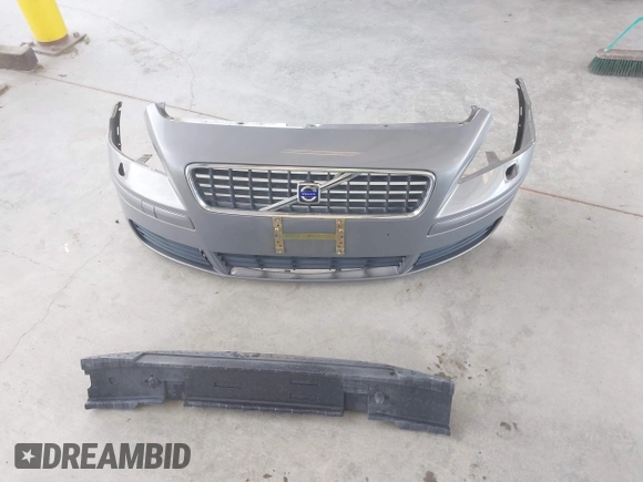 2006 Volvo S40 2.4L with VIN YV1MS382X62187886, listed as a IAAI auction lot 41943211 with 173,125 mi miles. Bid and sale history available at carsss.com. Image 12.
