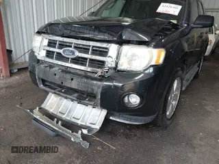 2009 Ford Escape Limited z VIN 1FMCU04G29KA59623, wystawiony jako IAAI lot #42428300 z przebiegiem 115 915 mil mil oraz . Historia ofert i sprzedaży dostępna na DreamBid. Obrazek 6.