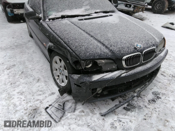 2001 BMW 3 Series 325Ci with VIN WBABS33471JY58108, listed as a IAAI auction lot 35767387 with 0 mi miles. Bid and sale history available at carsss.com. Image 6.