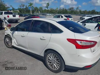 2012 Ford Focus SEL with VIN 1FAHP3H25CL282490, listed as a IAAI auction lot 40563360 with 223,864 mi miles and . Bid and sale history available at carsss.com. Image 3.