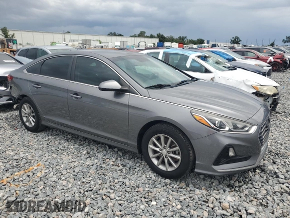 2018 Hyundai Sonata SE z VIN 5NPE24AF8JH630881, wystawiony jako Copart lot #56301655 z przebiegiem 145 534 mil mil oraz Czysty tytuł • Clean title. Historia ofert i sprzedaży dostępna na DreamBid. Obrazek 4.