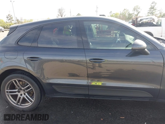 2021 Porsche Macan with VIN WP1AA2A57MLB15639, listed as a IAAI auction lot 41805322 with 41,568 mi miles and . Bid and sale history available at DreamBid. Image 13.