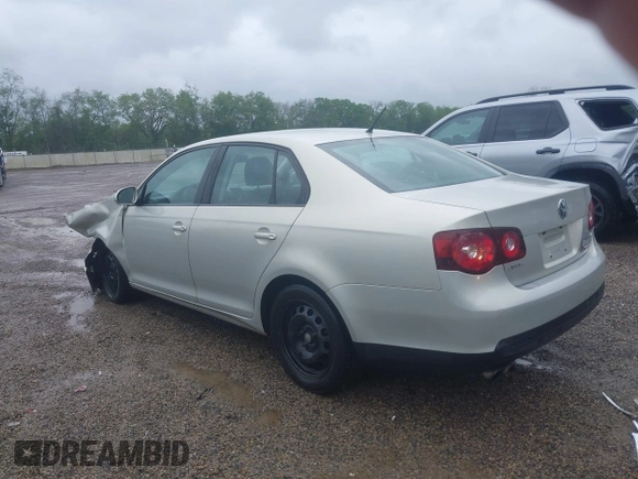 2010 Volkswagen Jetta S с VIN 3VWJZ7AJ5AM089487, выставлен на аукционе IAAI как лот 42316678 с пробегом 148 571 миль миль и . История ставок и продаж доступна на DreamBid. Изображение 3.