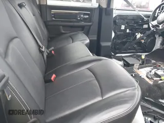 2018 Ram 2500 Laramie with VIN 3C6UR5FL7JG260700, listed as a IAAI auction lot 41343304 with Not provided miles and . Bid and sale history available at DreamBid. Image 8.