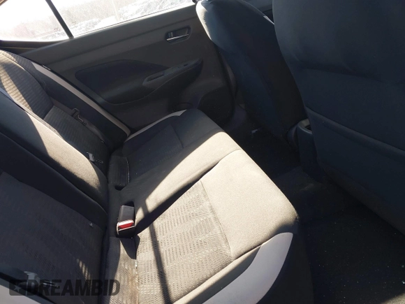 2022 Nissan Versa SV z VIN 3N1CN8EV0NL839211, wystawiony jako IAAI lot #41362397 z przebiegiem 7 670 mil mil oraz . Historia ofert i sprzedaży dostępna na DreamBid. Obrazek 8.