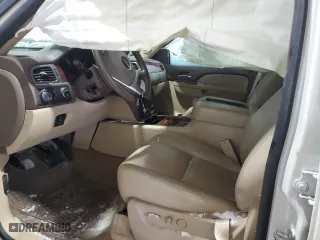 2013 Chevrolet Avalanche LTZ with VIN 3GNTKGE75DG293943, listed as a Copart auction lot 45305125 with 0 mi miles and Salvage Title. Bid and sale history available at carsss.com. Image 7.