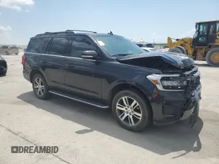 2022 Ford Expedition XLT with VIN 1FMJU1HT0NEA56894, listed as a Copart auction lot 63806955 with 23,697 mi miles and Clean title. Bid and sale history available at DreamBid. Image 4.