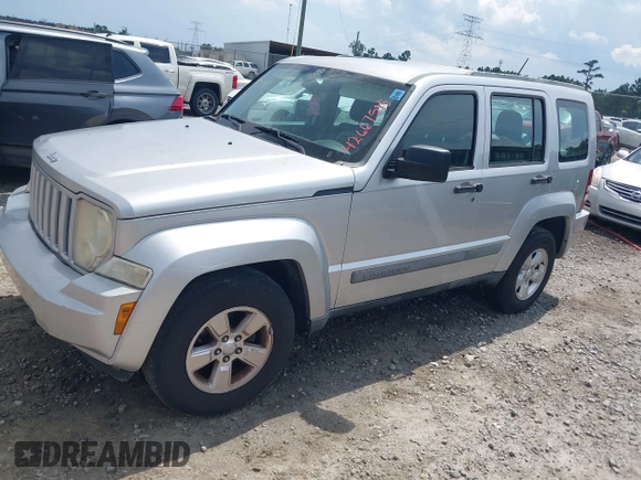 2012 Jeep Liberty Sport z VIN 1C4PJLAK0CW111694, wystawiony jako IAAI lot #42667595 z przebiegiem 78 451 mil mil oraz . Historia ofert i sprzedaży dostępna na DreamBid. Obrazek 2.