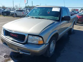 2002 GMC Sonoma SL Fleet with VIN 1GTCS19W928140640, listed as a IAAI auction lot 41627309 with 183,495 mi miles and . Bid and sale history available at DreamBid. Image 6.
