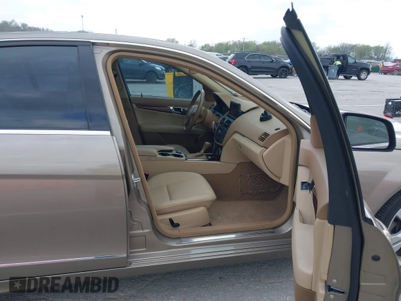 2008 Mercedes-Benz C 300 Sport with VIN WDDGF81X78F091578, listed as a IAAI auction lot 42016840 with 126,816 mi miles and . Bid and sale history available at carsss.com. Image 5.