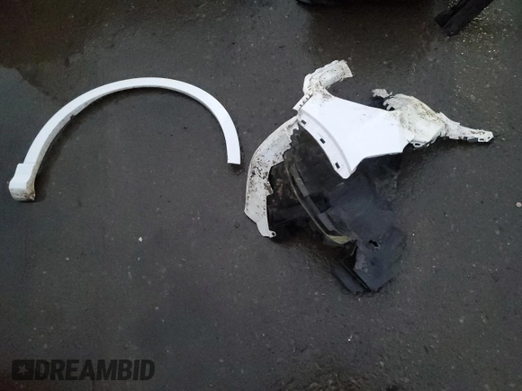 2024 Audi Q3 S line Premium z VIN WA1DECF35R1082556, wystawiony jako Copart lot #41539675 z przebiegiem Nie podano mil oraz Szkoda całkowita • Salvage title. Historia ofert i sprzedaży dostępna na DreamBid. Obrazek 13.