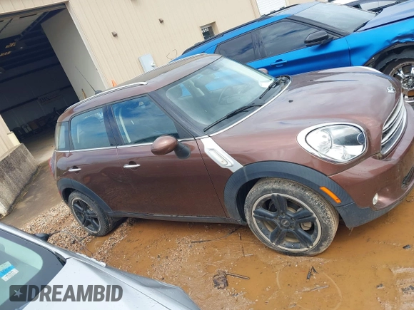 2016 MINI Countryman with VIN WMWZB3C50GWR47537, listed as a IAAI auction lot 42242795 with 46,960 mi miles and . Bid and sale history available at DreamBid. Image 13.