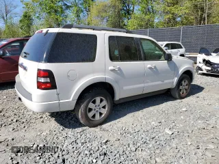2010 Ford Explorer XLT with VIN 1FMEU6DE0AUA22296, listed as a Copart auction lot 52039044 with 147,132 mi miles and Clean Title. Bid and sale history available at carsss.com. Image 3.