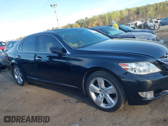 2011 Lexus LS 460 z VIN JTHBL5EF6B5104359, wystawiony jako IAAI lot #41808178 z przebiegiem 215 808 mil mil oraz . Historia ofert i sprzedaży dostępna na DreamBid. Obrazek 13.