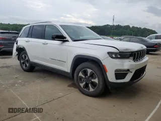 2024 Jeep Grand Cherokee with VIN 1C4RJYB60R8531766, listed as a Copart auction lot 63136725 with 32,173 mi miles and Clean title. Bid and sale history available at DreamBid. Image 4.
