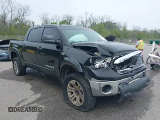 2011 Toyota Tundra 4WD Truck with VIN 5TFDW5F10BX166901, listed as a IAAI auction lot 41876554 with 207,187 mi miles. Bid and sale history available at carsss.com. Image 1.