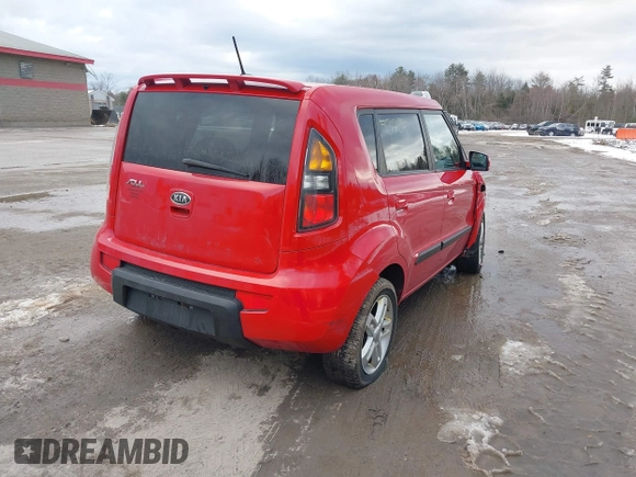 2010 Kia Soul + with VIN KNDJT2A27A7160893, listed as a IAAI auction lot 41312041 with 221,568 mi miles. Bid and sale history available at carsss.com. Image 4.