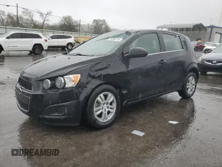 2012 Chevrolet Sonic LT z VIN 1G1JD6SB8C4128695, wystawiony jako Copart lot #73354174 z przebiegiem 76 295 mil mil oraz Czysty tytuł • Clean title. Historia ofert i sprzedaży dostępna na DreamBid. Obrazek 1.