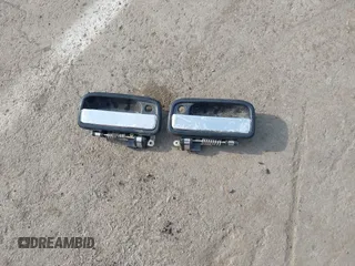 1996 Toyota Tacoma z VIN 4TAWM72N8TZ158887, wystawiony jako IAAI lot #42171836 z przebiegiem 248 871 mil mil oraz . Historia ofert i sprzedaży dostępna na DreamBid. Obrazek 12.