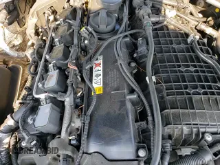 2018 BMW 3 Series 340i xDrive with VIN WBA8B7C59JA583271, listed as a Copart auction lot 64200435 with 52,011 mi miles and Salvage title. Bid and sale history available at DreamBid. Image 15.