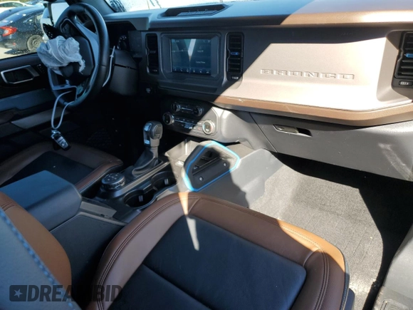 2021 Ford Bronco with VIN 1FMDE5CPXMLA63292, listed as a Copart auction lot 45659265 with 13,958 mi miles and Salvage title. Bid and sale history available at DreamBid. Image 8.