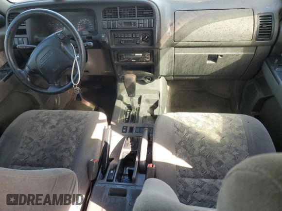 2000 Isuzu Trooper S z VIN JACDS58XXY7J11716, wystawiony jako Copart lot #76685304 z przebiegiem 92 828 mil mil oraz Nie do naprawy. Historia ofert i sprzedaży dostępna na DreamBid. Obrazek 8.